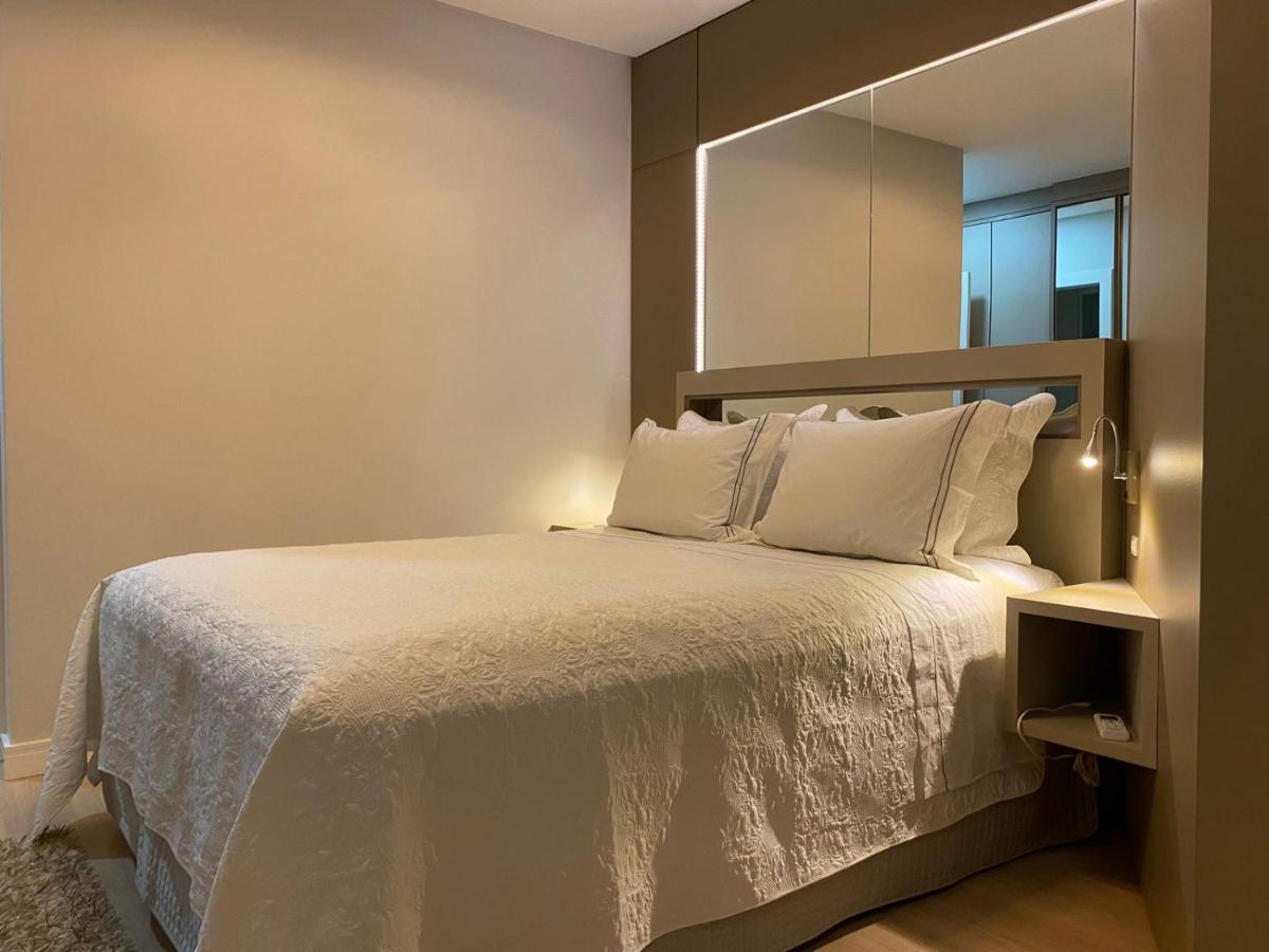Apartamento Beira Mar Com Excelente Localizacao *