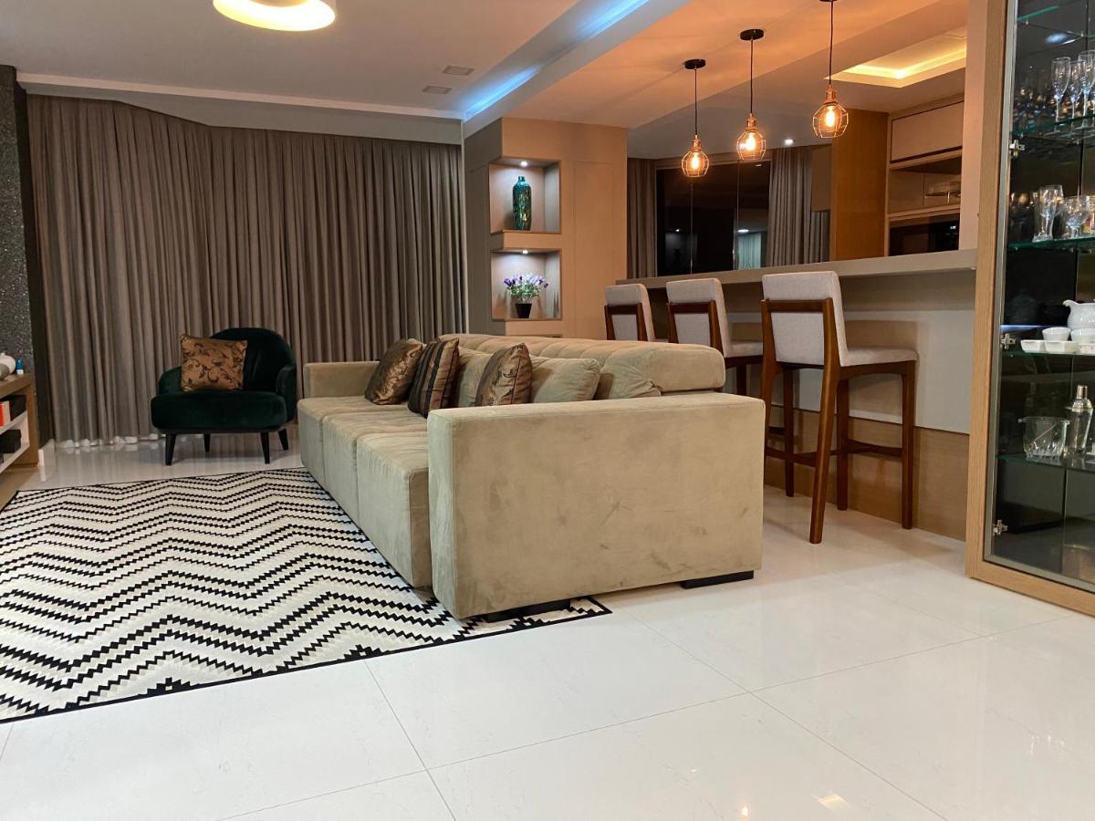 Apartamento Beira Mar Com Excelente Localizacao Balneario Camboriu
