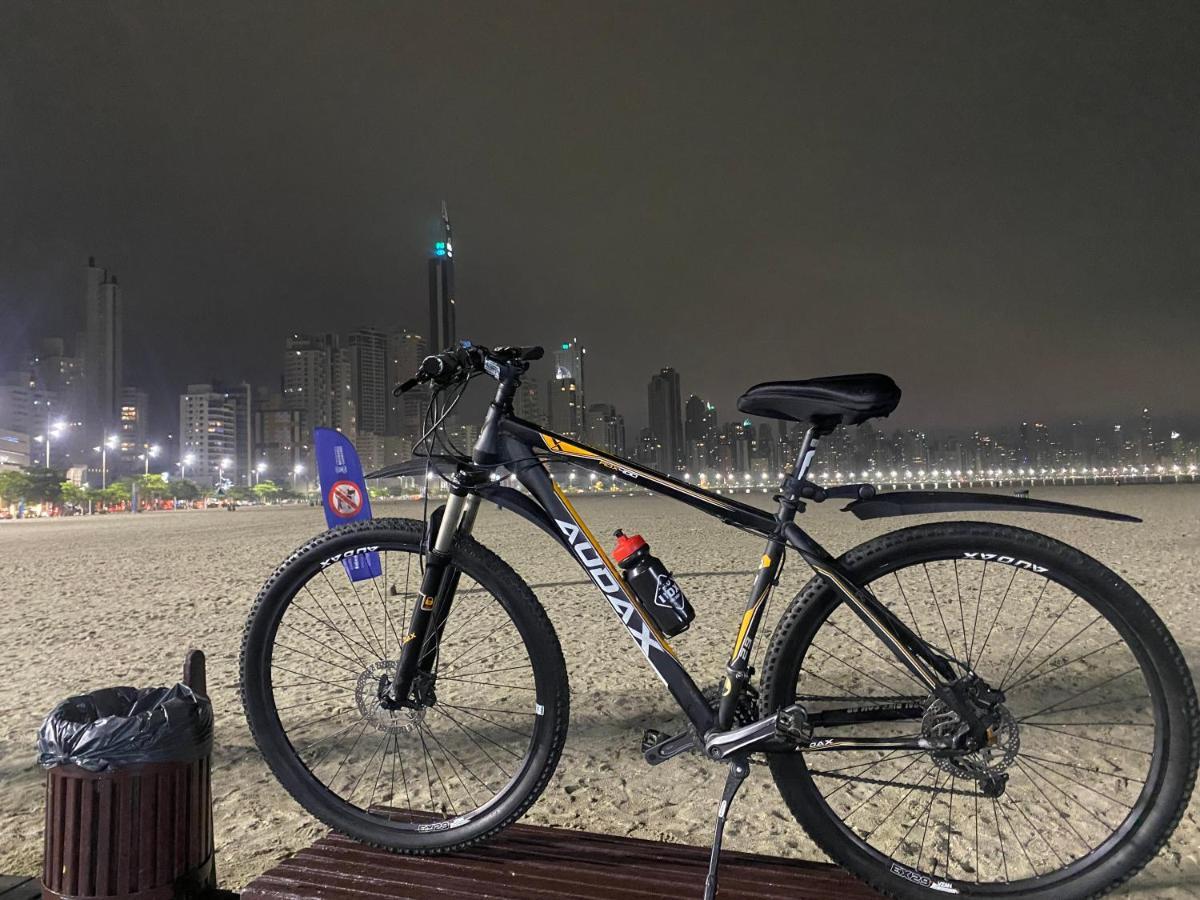 Apartamento Beira Mar Com Excelente Localizacao