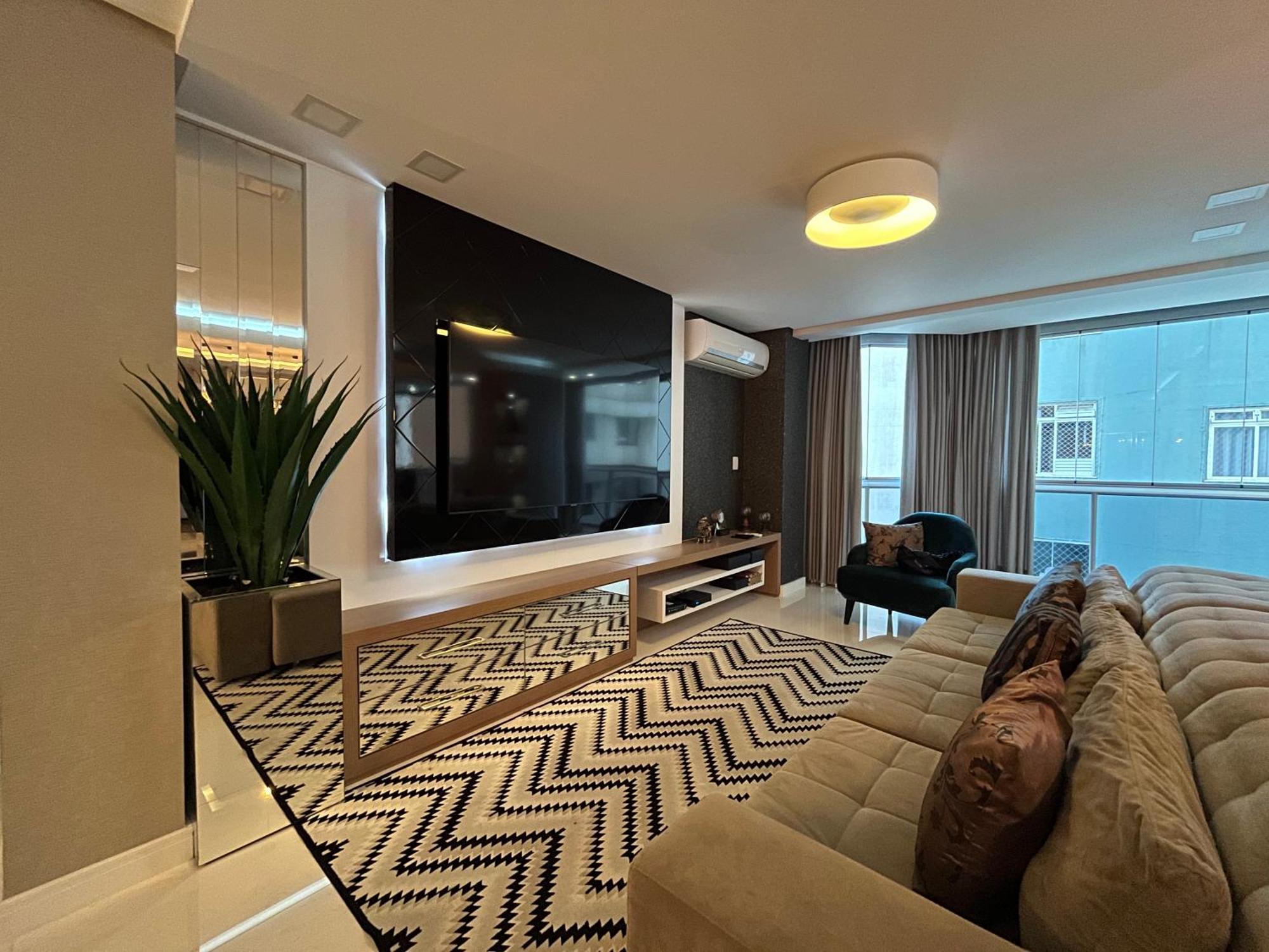 Apartamento Beira Mar Com Excelente Localizacao Balneario Camboriu
