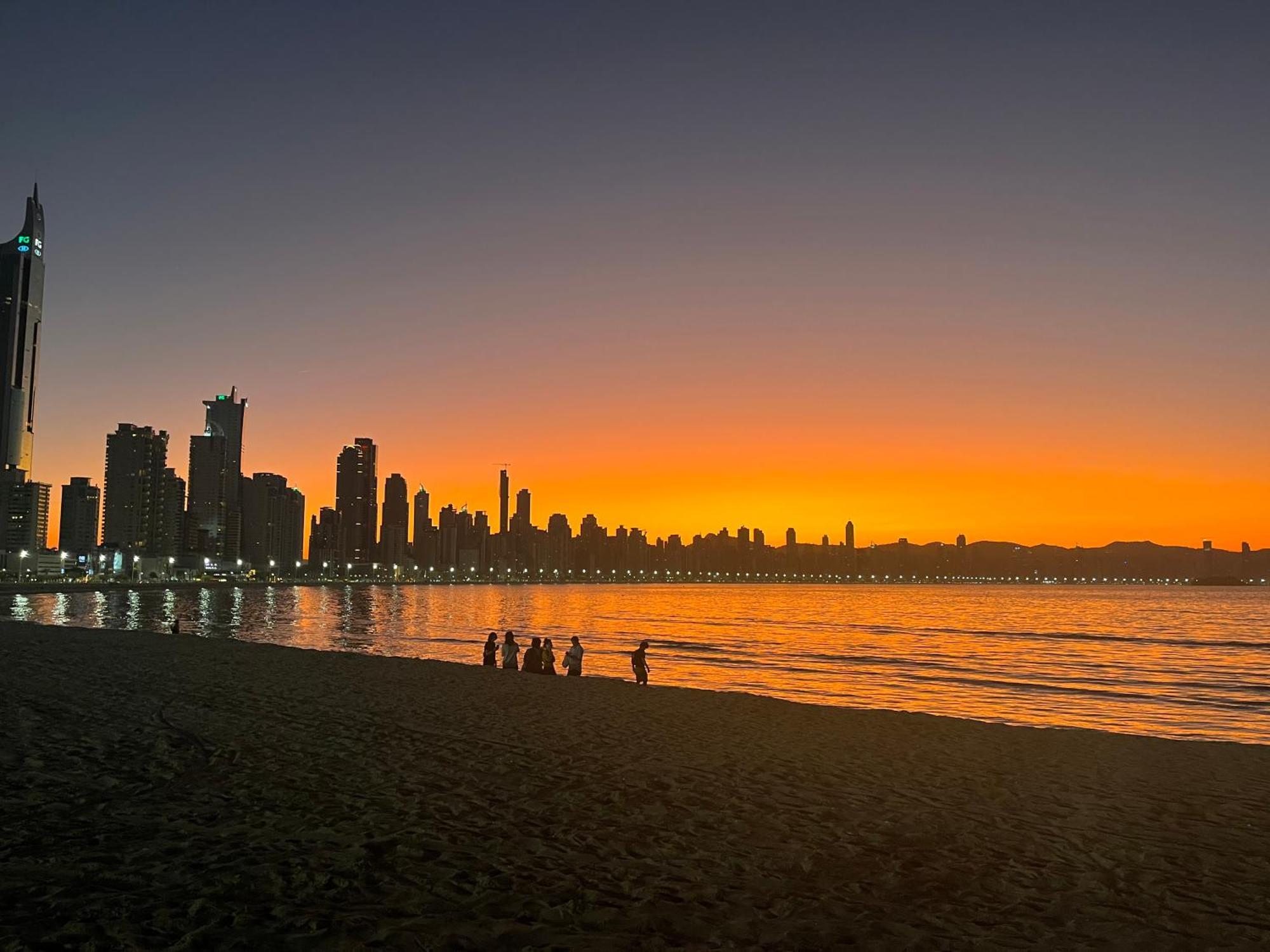 Beira Mar Com Excelente Localizacao Apartamento *