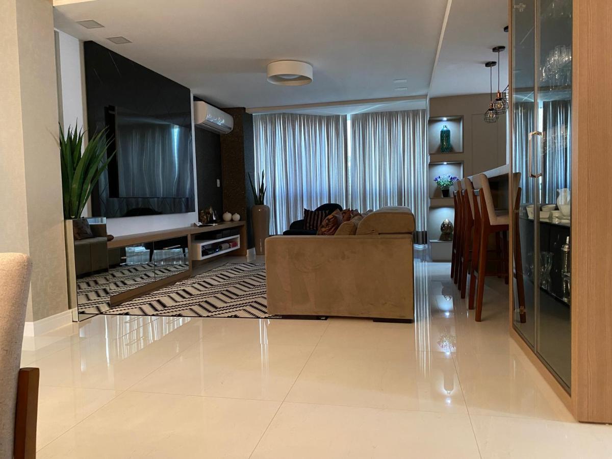 Apartamento Beira Mar Com Excelente Localizacao