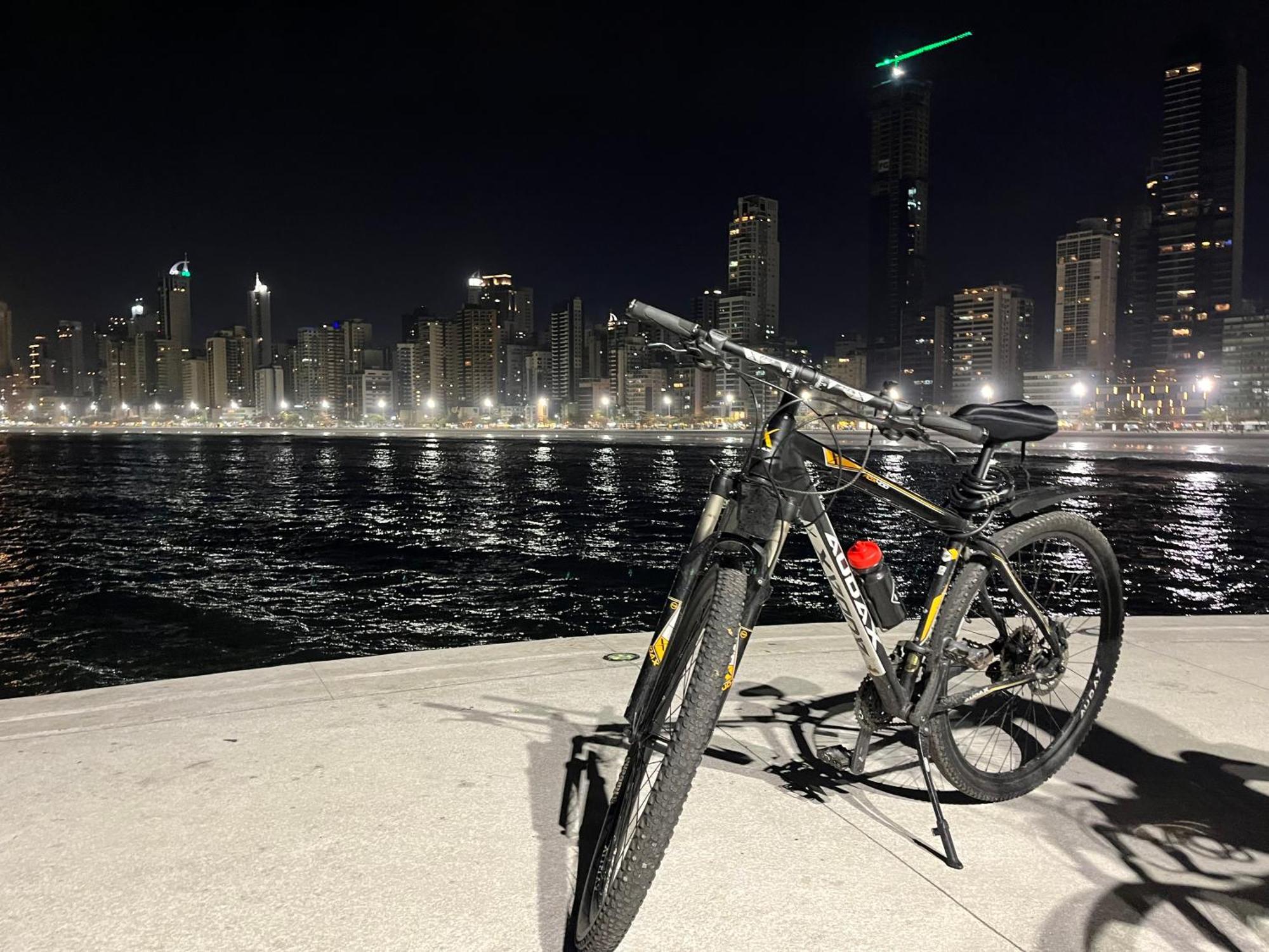 Beira Mar Com Excelente Localizacao Apartamento